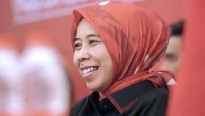 
					Dr. Hj. Ineu Purwadewi Sundari: Perempuan Tangguh dalam Politik dan Pemberdayaan Masyarakat