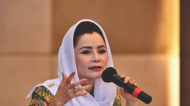 
					Hj. Novita Wijayanti, S.E., M.M.: Dari Aktivis GMNI hingga Legislator Perempuan Berpengaruh