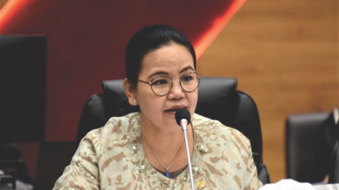 
					Agustina Wilujeng Pramestuti: Wali Kota Semarang yang Berkomitmen pada Pembangunan dan Pengabdian Masyarakat