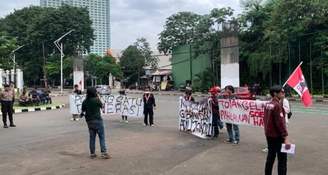 
					Foto: Aksi GMNI Jaksel/MARHAEN.ID.