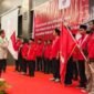 Prof. Arief Hidayat, Ketua DPP PA GMNI saat melakukan Pelantikan Pengurus DPD PA GMNI Sulteng dan Sulbar di Kota Palu, Sabtu (13/9/2025)/MARHAEN.ID.