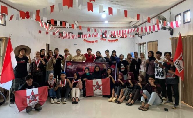 
					Foto: Panitia dan Para Peserta PPAB GMNI Morowali usai kegiatan belangsung/MARHAEN.